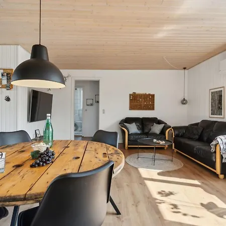 Vemund - 500m From The Sea By Interhome Tatil Evi